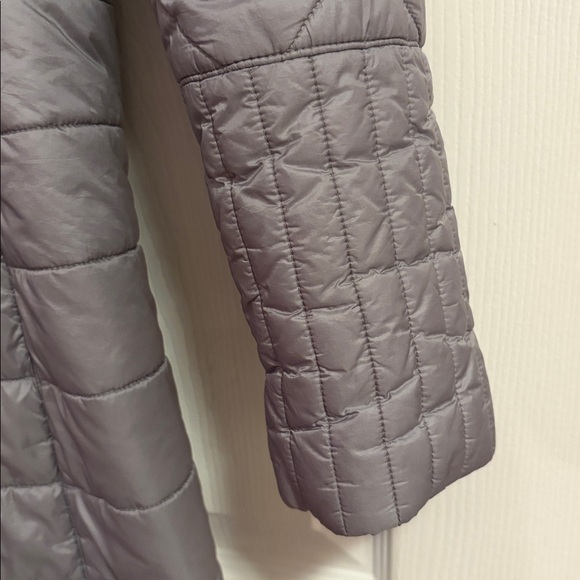 Patagonia Women's Radalie Insulated Parka Jacket Light Silver Gray size Medium - Picture 11 of 14